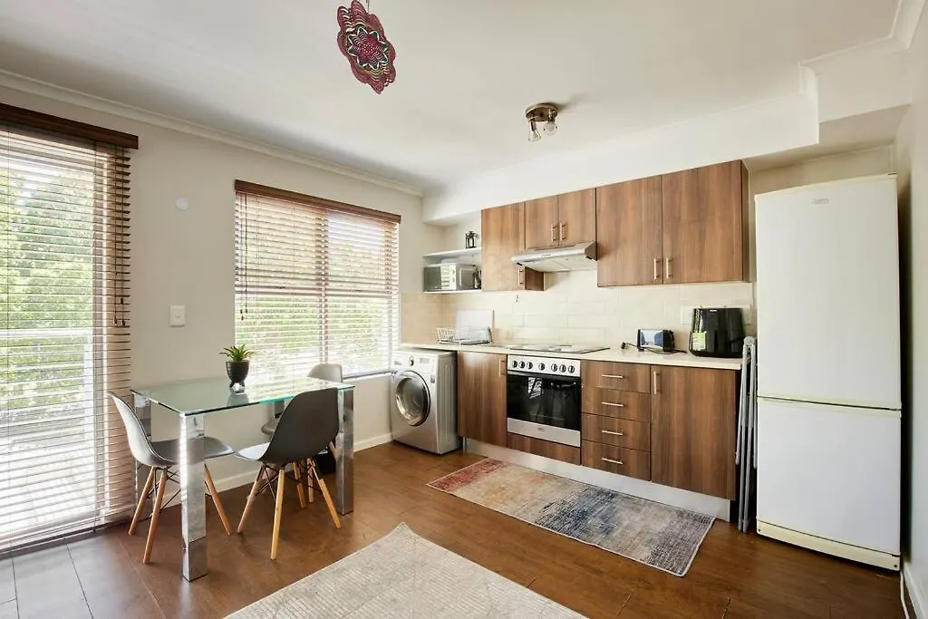 The Rondebosch Easy Living Daire Cape Town
